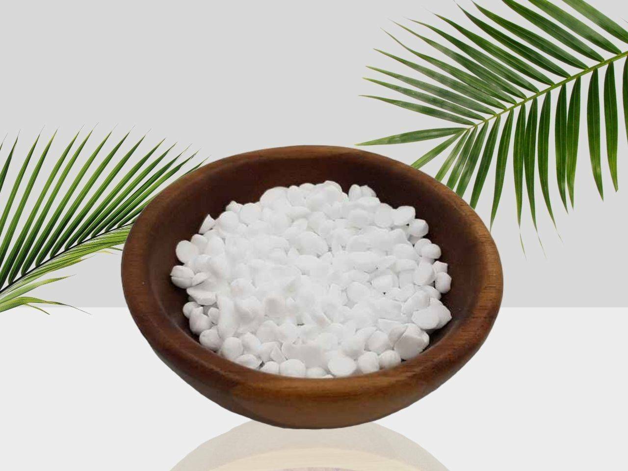 cetyl-alcohol__46058.1602827323-1.jpg Cetyl Alcohol (Emulsifier)